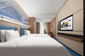 Comfort Twin Room | Desk, laptop workspace, blackout drapes, soundproofing - Hampton by hilt Yingtan (Yingtan)