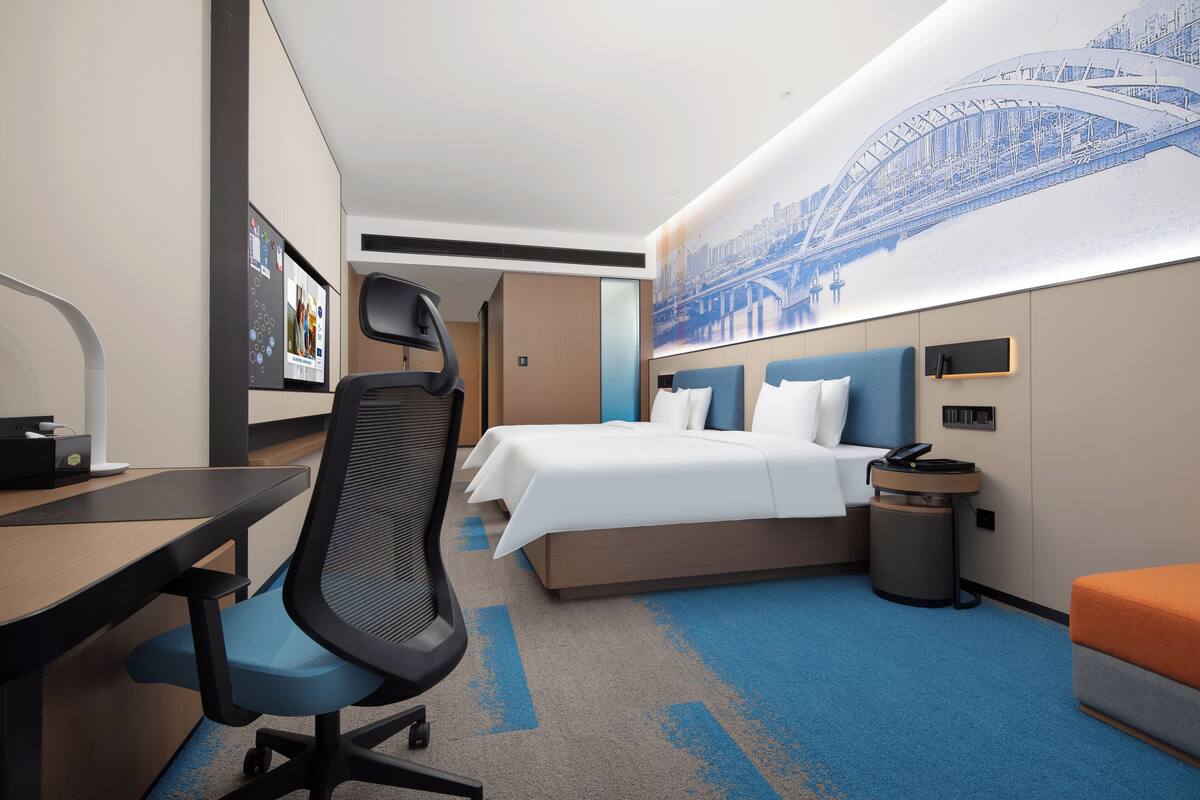 Tomannsrom – superior | Skrivebord, skrivebord for bærbar PC, blendingsgardiner og lydisolert