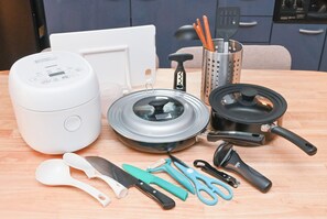 Miscellaneous - 15 min. by cab from airport / 1.1 km from train station / 67m2 / 1 house / max. 6 people in 2x bedrooms / 25 min. from Shinkansen station (Ota-ku)