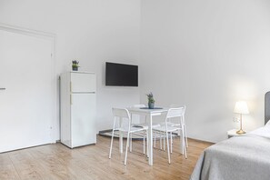 Exterior - Stylish Modern 2BR Near Vienna AKH (Vienna)