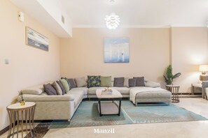 Living area - Manzil - Luxury 3BR with Maids in JBR  (Dubai)