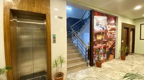 Interior - Vinn Signature Prime by Vesta (Jaipur)