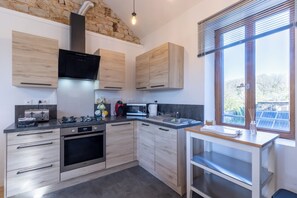 Private kitchen - Holiday cottage in the Dordogne – Gite la Grange 24, near Perigueux, Brantome (Saint-Martial-d'Albarède)