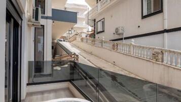 Chambre double, balcon, vue sur la mer | Literie hypoallergénique, système d’insonorisation