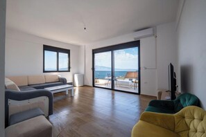 Double Room | Living area - Azure Bay Resort (Saranda)