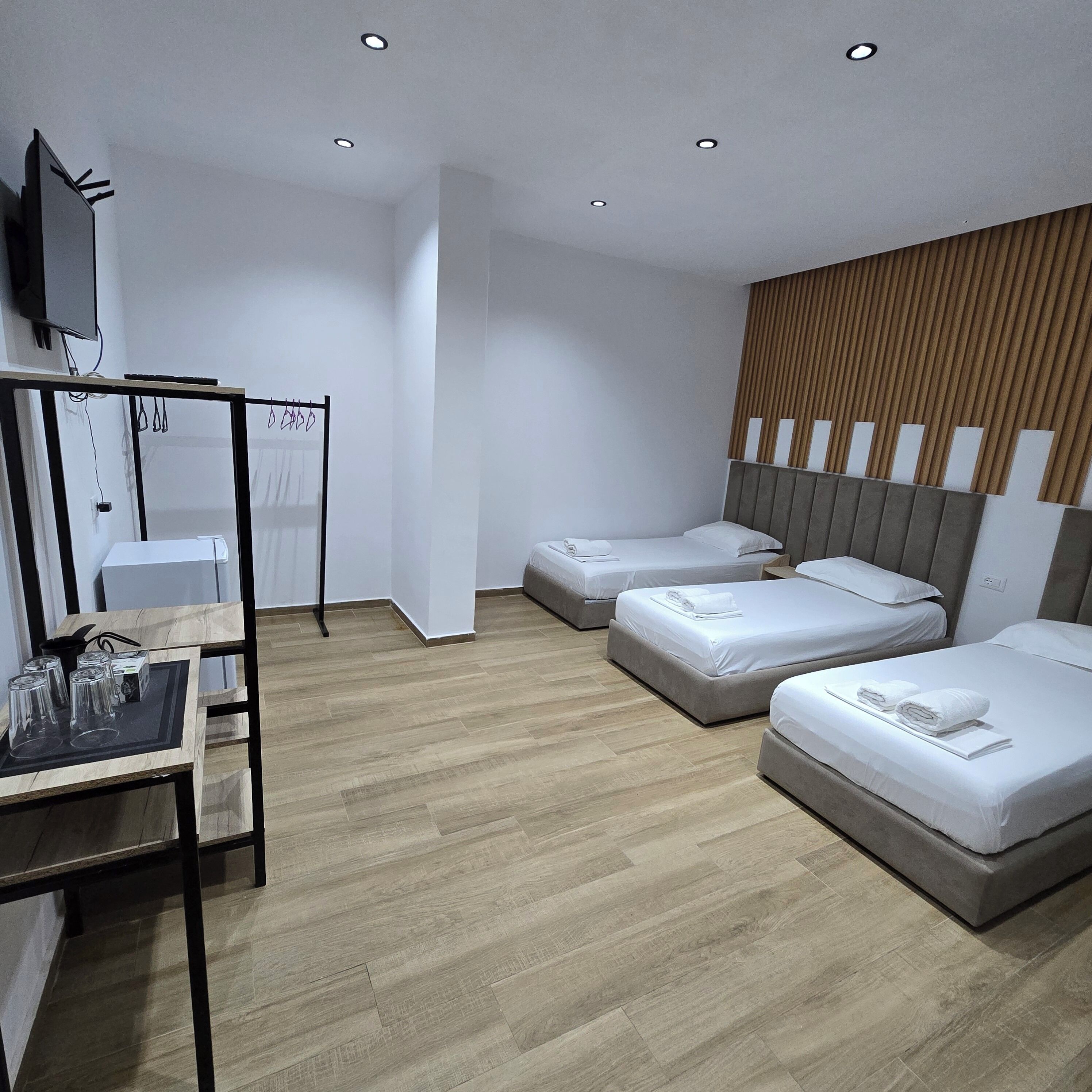 Hypo-allergenic bedding, soundproofing, free WiFi, bed sheets