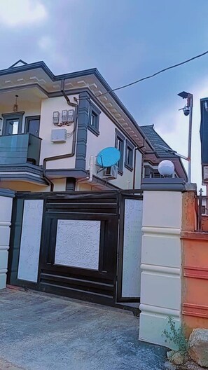 Apartment, 1 Schlafzimmer, Balkon | Außenbereich