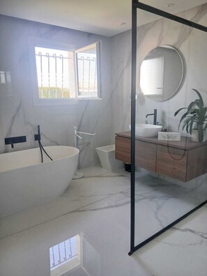 Hair dryer - Large 200 m² family villa, ideal for families and groups of friends (Montbazin)
