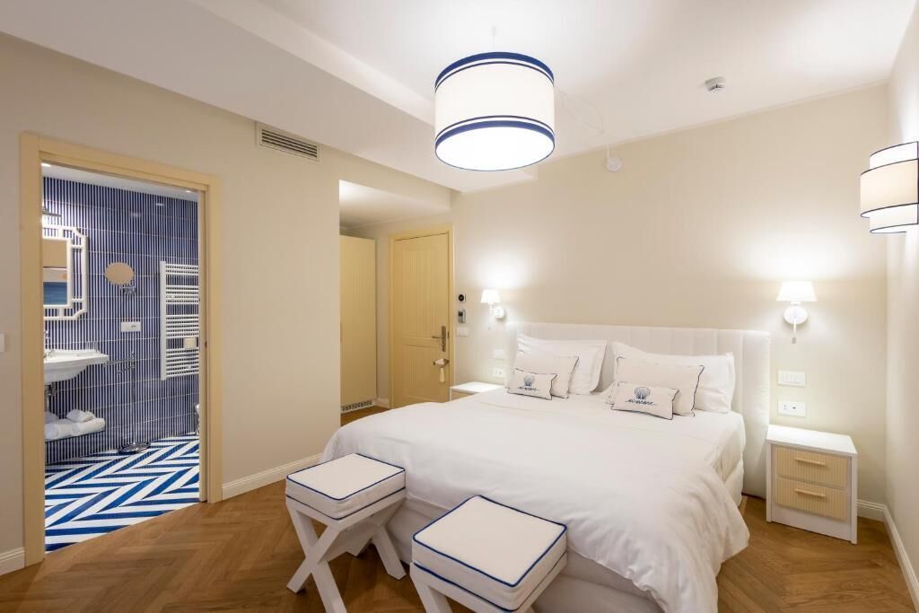 Superior Double Room | In-room safe, blackout drapes, soundproofing, free WiFi