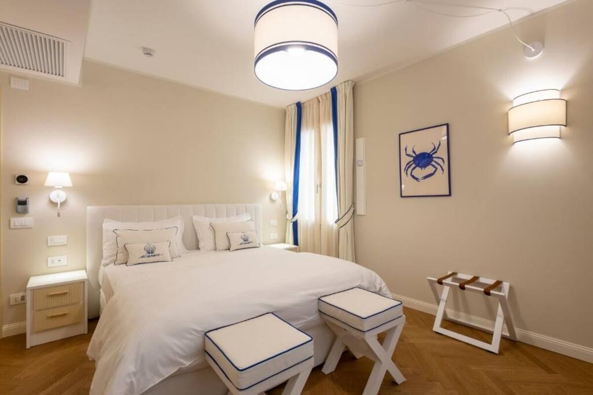 Habitación doble superior | Caja fuerte, cortinas opacas, sistema de insonorización y wifi gratis