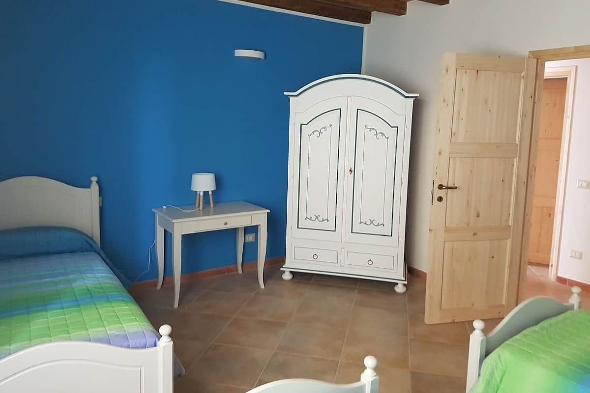 Blackout curtains, iron/ironing board, free WiFi