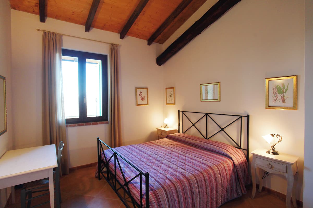 Blackout curtains, iron/ironing board, free WiFi