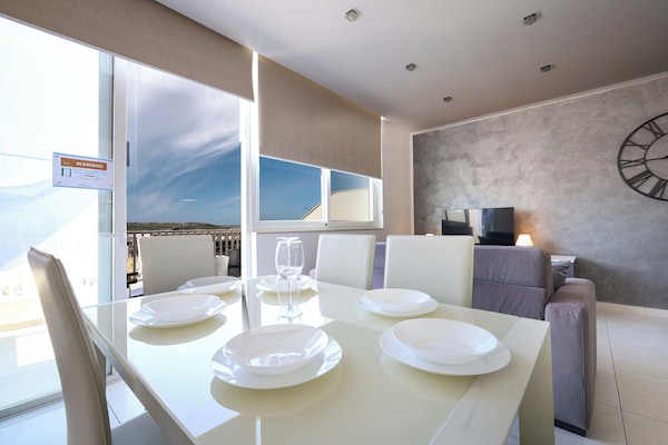 Penthouse, vista al mar | Restaurantes