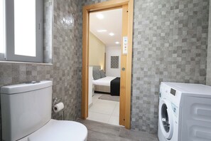 Penthouse, Sea View | Bathroom - Serene 2BR Penthouse - Sea View Terrace (St. Paul's Bay)