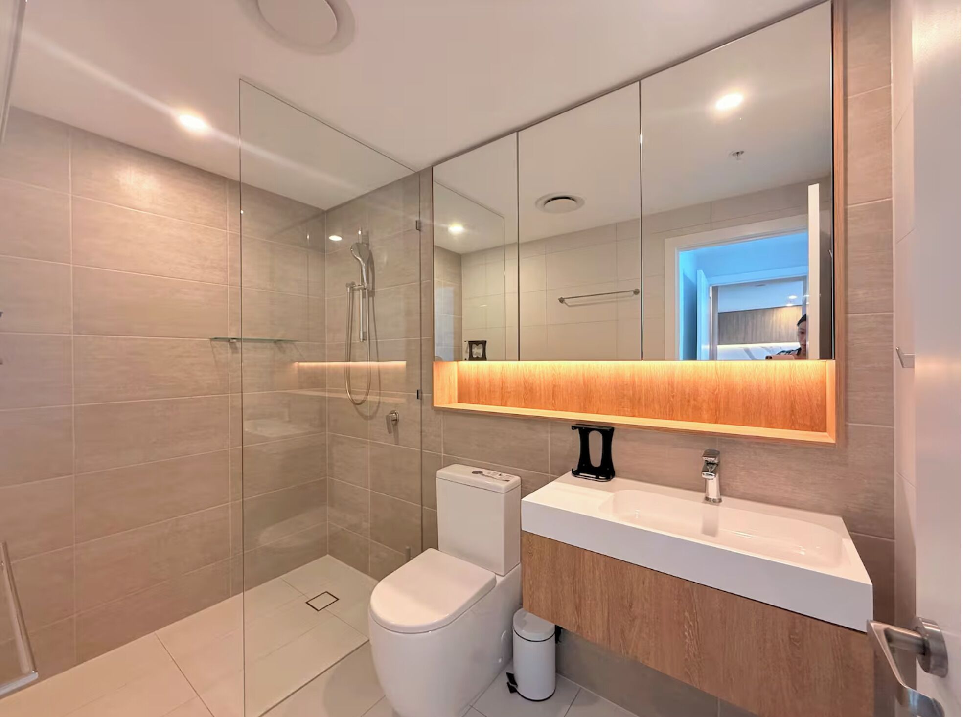 Hair dryer, towels, toilet paper