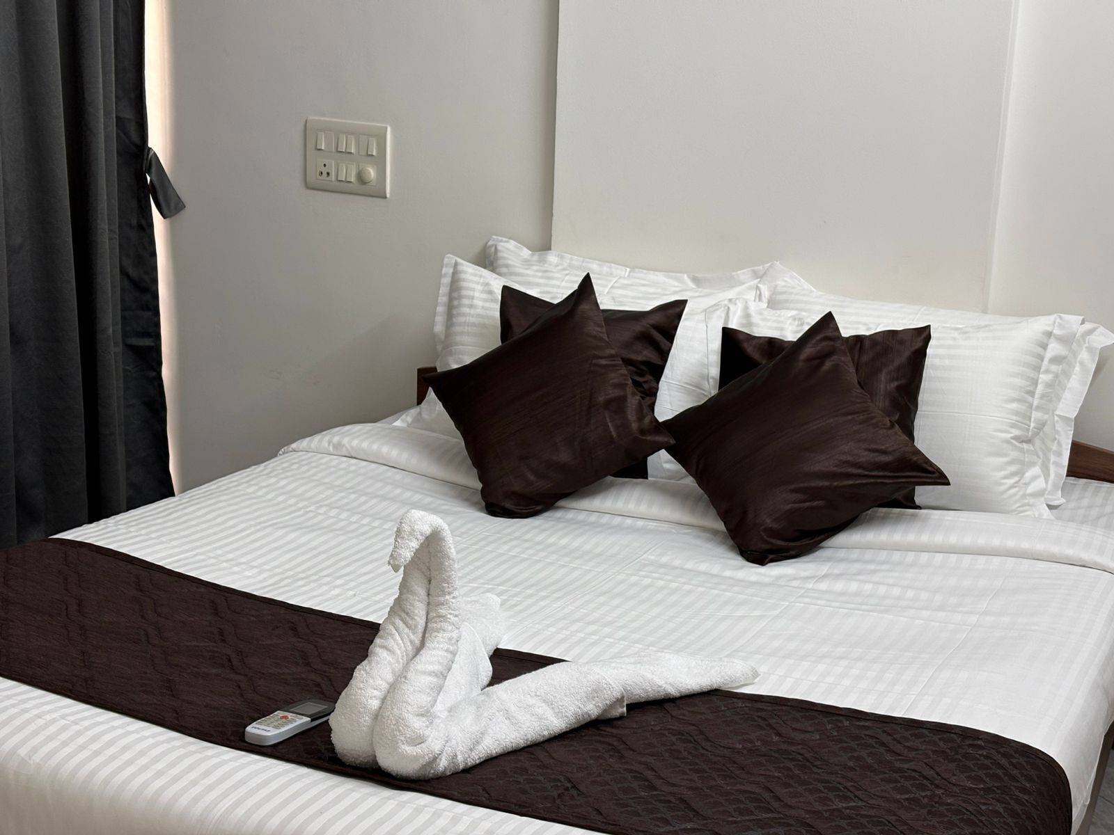 Standard Apartment, Balcony, City View | Laptop workspace, iron/ironing board, free WiFi