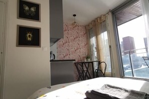 Room - PARISUHOME (Paris)