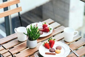 Food and drink - PARISUHOME (Paris)