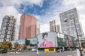 View from property - PARISUHOME (Paris)