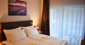 In-room safe, free WiFi, bed sheets - Hotel Villa Mala Porec (Porec)