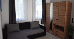 Superior Suite, 1 Bedroom, Patio | Living area