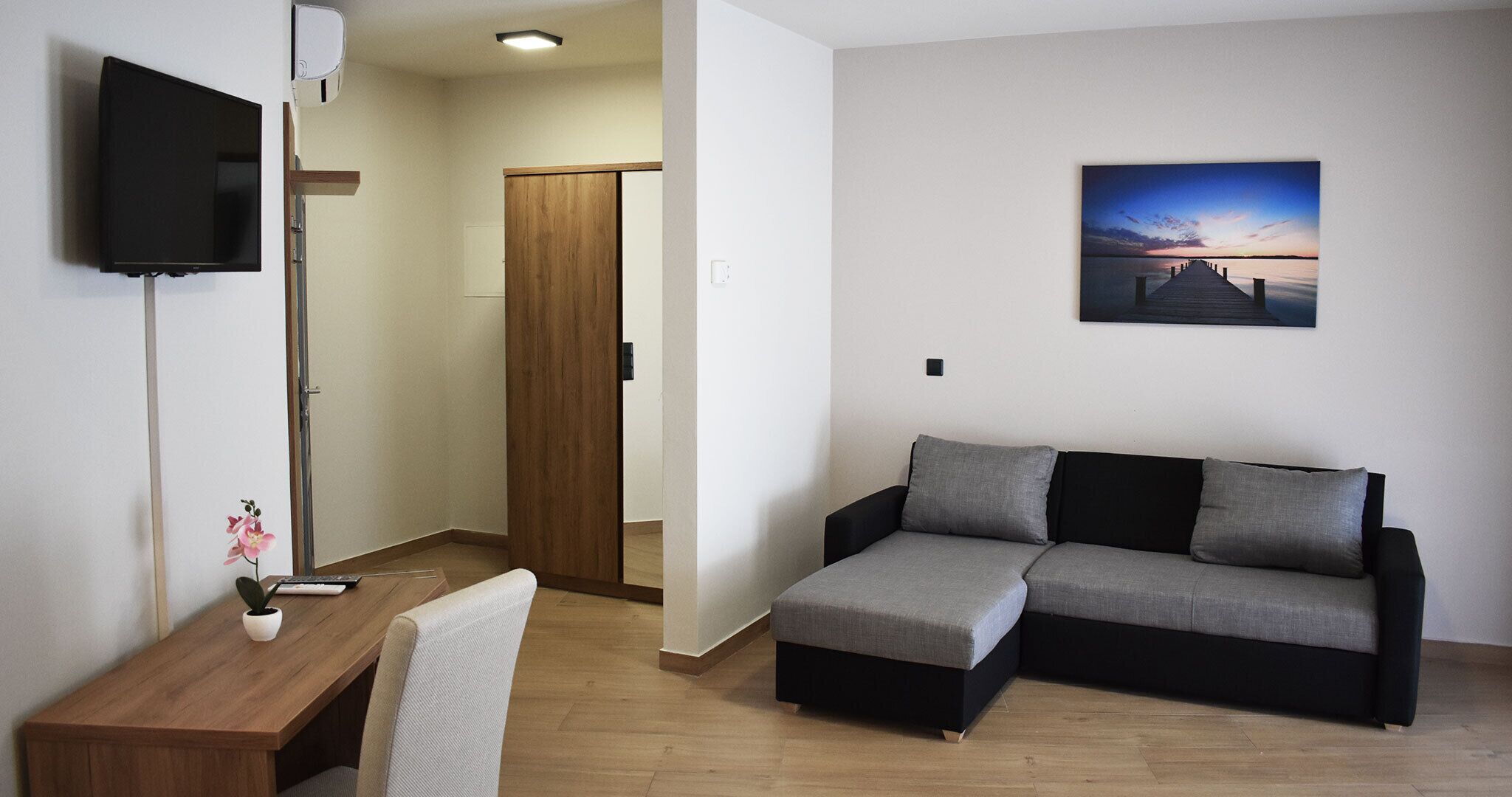 Double Room, Balcony | In-room safe, free WiFi, bed sheets