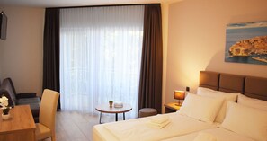 In-room safe, free WiFi, bed sheets - Hotel Villa Mala Porec (Porec)