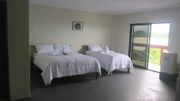 Desk, laptop workspace, iron/ironing board, free WiFi