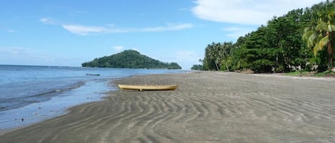 ชายหาด