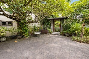 Terrace/patio - Palm 57 Guesthouse (Kuta)