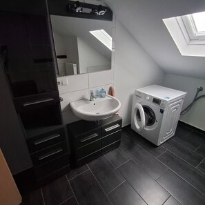 Douche, serviettes fournies