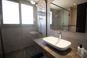 Hair dryer, towels, soap, toilet paper - Pyramids Gem (Giza Governorate)