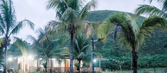 Balai Kalipay at Chocolate Hills