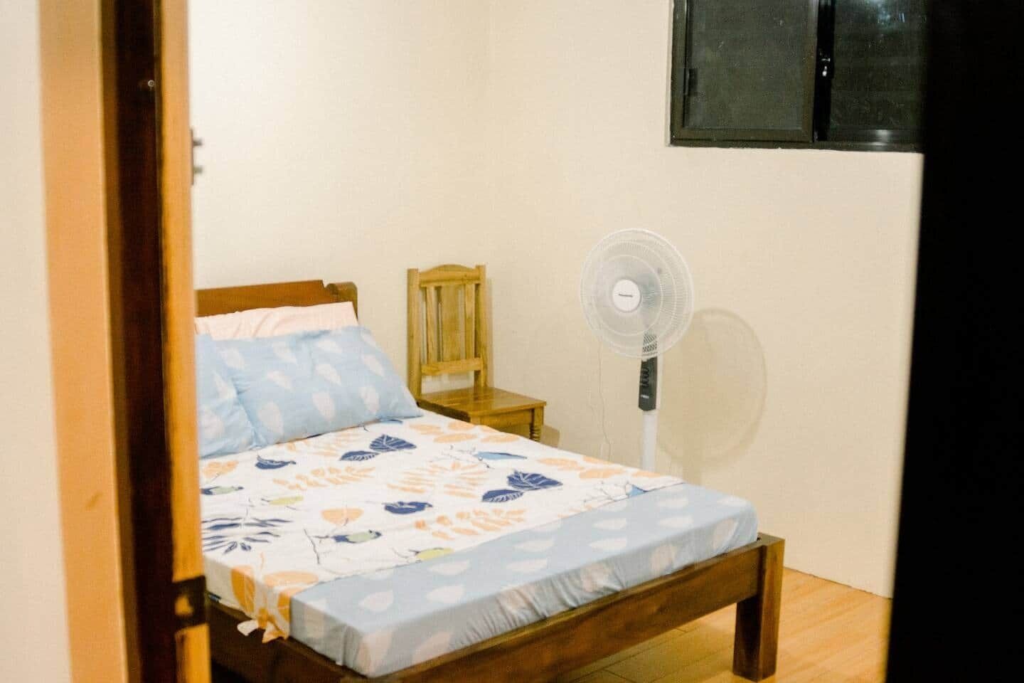 5 Schlafzimmer, Bügeleisen/Bügelbrett, WLAN, Bettwäsche