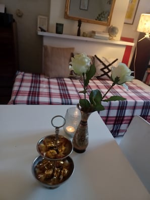 1 chambre, fer et planche à repasser, Wi-Fi, draps fournis