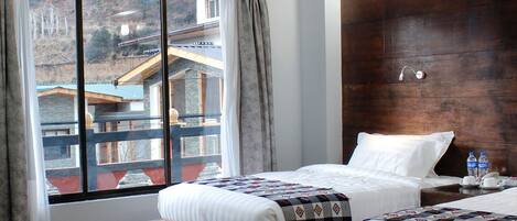 Double Room, 1 Double Bed, Balcony, Mountain View | Free WiFi