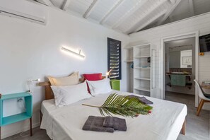 1 bedroom, iron/ironing board, free WiFi, bed sheets - Bungalow Lagoon - One Bedroom Villa, Sleeps 2 (Sainte-Anne)