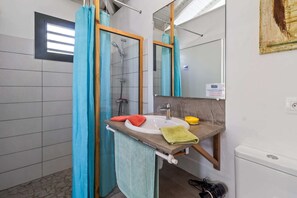 Hair dryer, towels - Bungalow Lagoon - One Bedroom Villa, Sleeps 2 (Sainte-Anne)