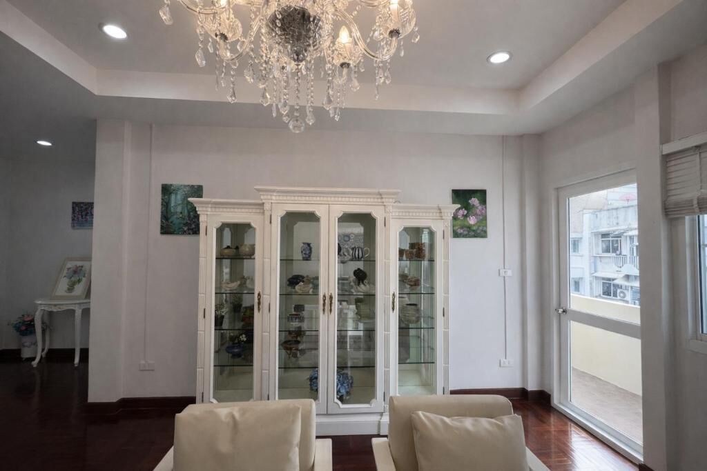 Apartamento, cocina, vistas a la ciudad | Interior