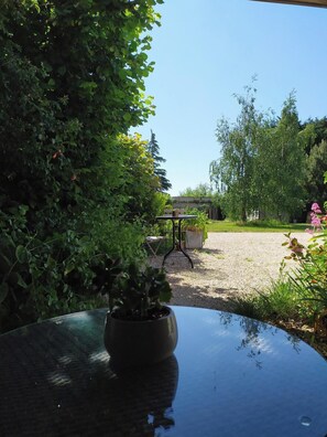Outdoor dining - *Cocoon stay at the soap factory (Tuffalun)