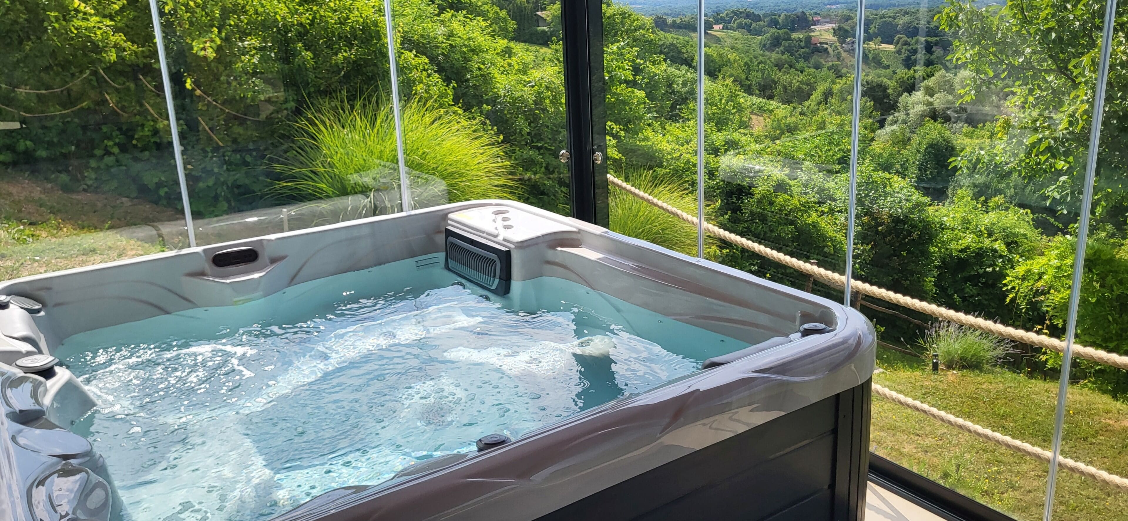 Tina de hidromasaje interior