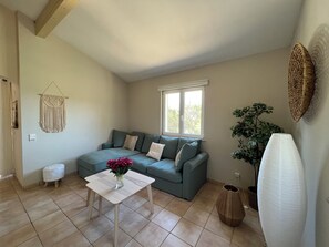 Living area - Villa with pool & large shaded terrace - Provence, absolute calm! (Mollans-sur-Ouvèze)