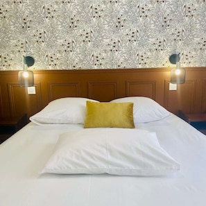 Iron/ironing board, WiFi, bed sheets - Le Baudelaire – Premium apartment in the heart of Lorient (lorient)