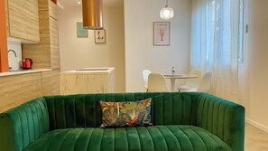 Living area - Le Baudelaire – Premium apartment in the heart of Lorient (lorient)