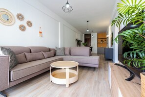 Apartment, 3 Bedrooms, Kitchen, City View | Living area | Smart TV, Netflix, streaming services - Citrus 3-BR Apt. & Balcony in Larnaca (Larnaca)