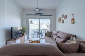 Apartment, 3 Bedrooms, Kitchen, City View | Living area | Smart TV, Netflix, streaming services - Citrus 3-BR Apt. & Balcony in Larnaca (Larnaca)