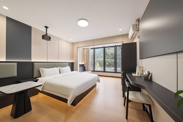 Family Twin Room | Desk, blackout drapes, iron/ironing board, free WiFi - The Jido Shanghai Waterfront Hotel (Shanghai)