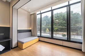 View from room - The Jido Shanghai Waterfront Hotel (Shanghai)