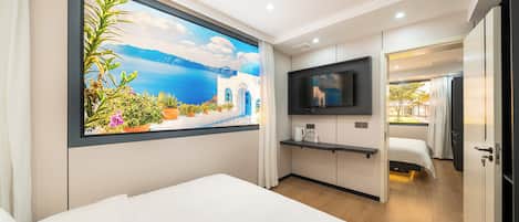 Romantic Studio Suite