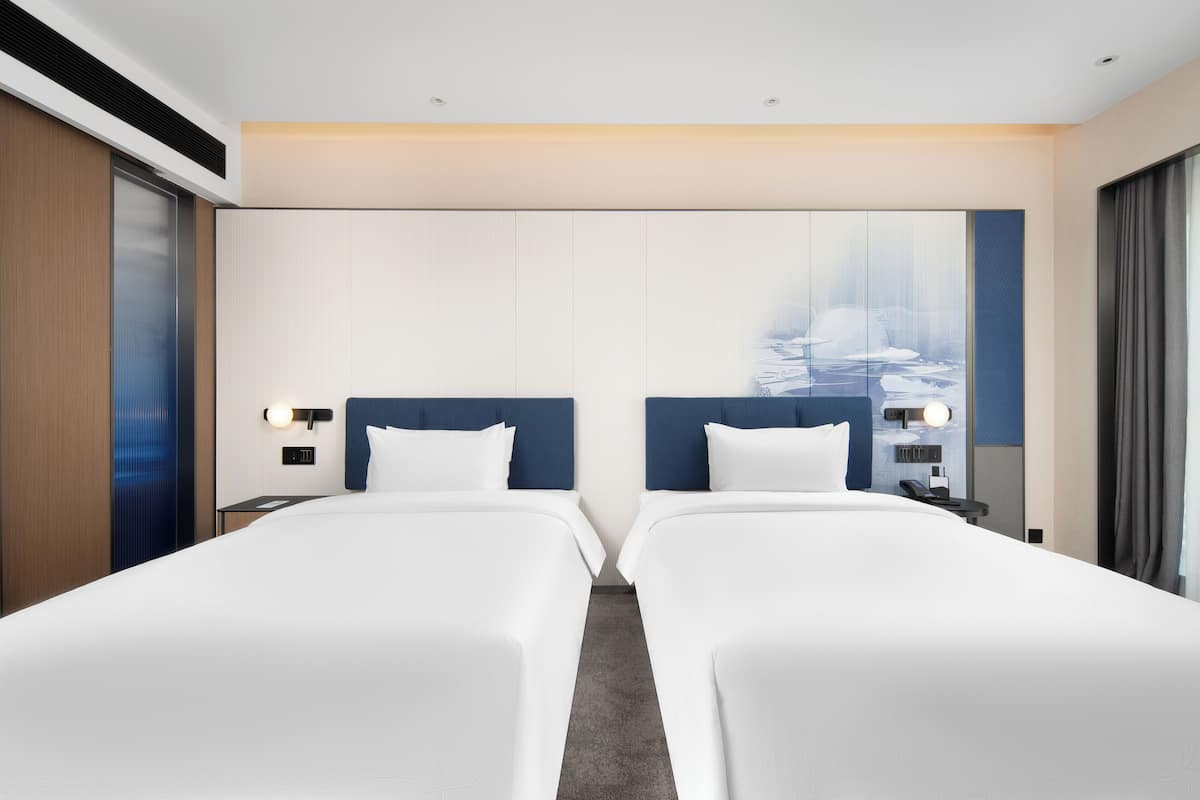 Comfort Double Room, City View | Desk, laptop workspace, blackout curtains, soundproofing